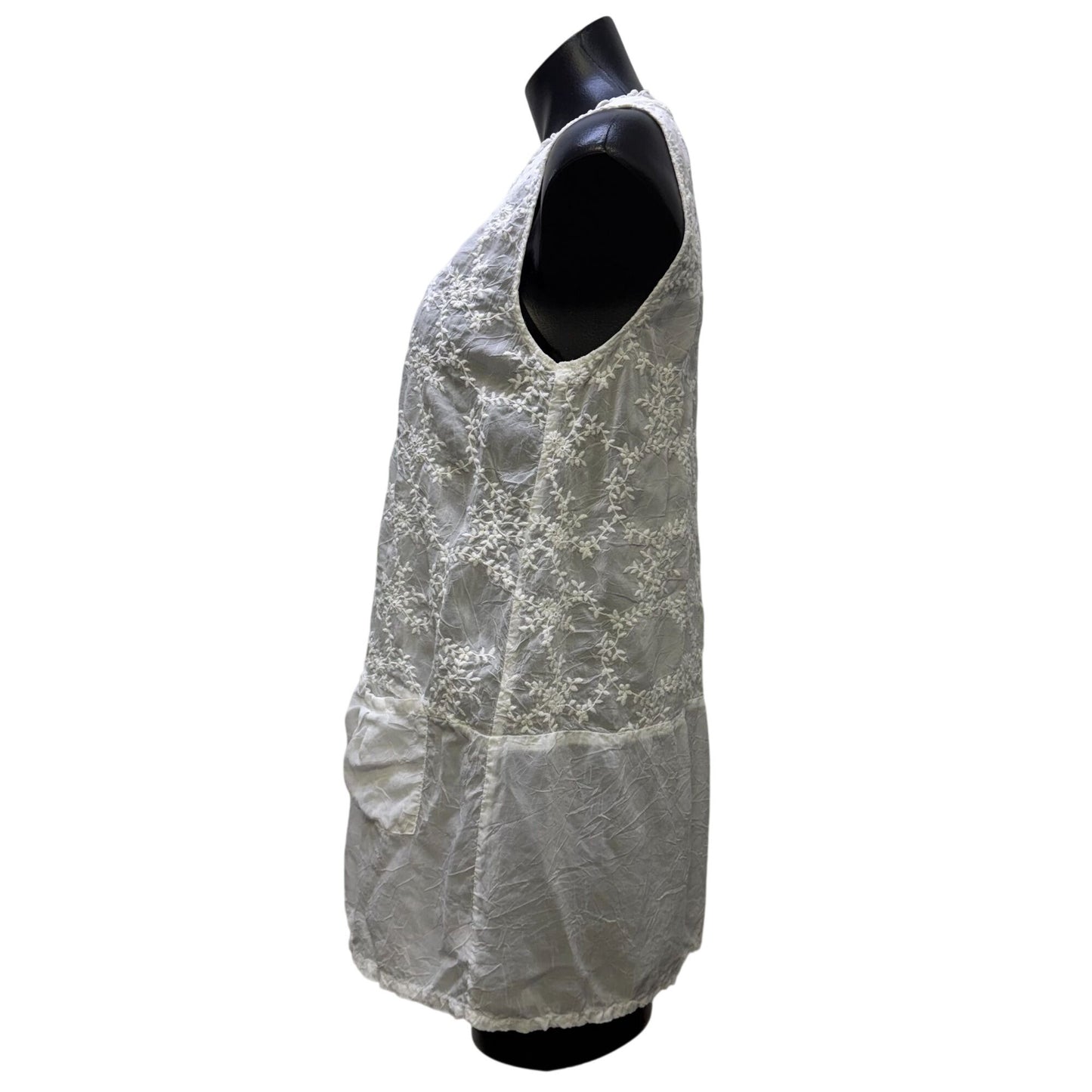 Johnny Was White Embroidered Sleeveless Blouse With Tie Detail Size S