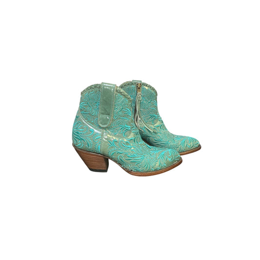 Allens Turquoise Embroidered Western Ankle Boots Size 6