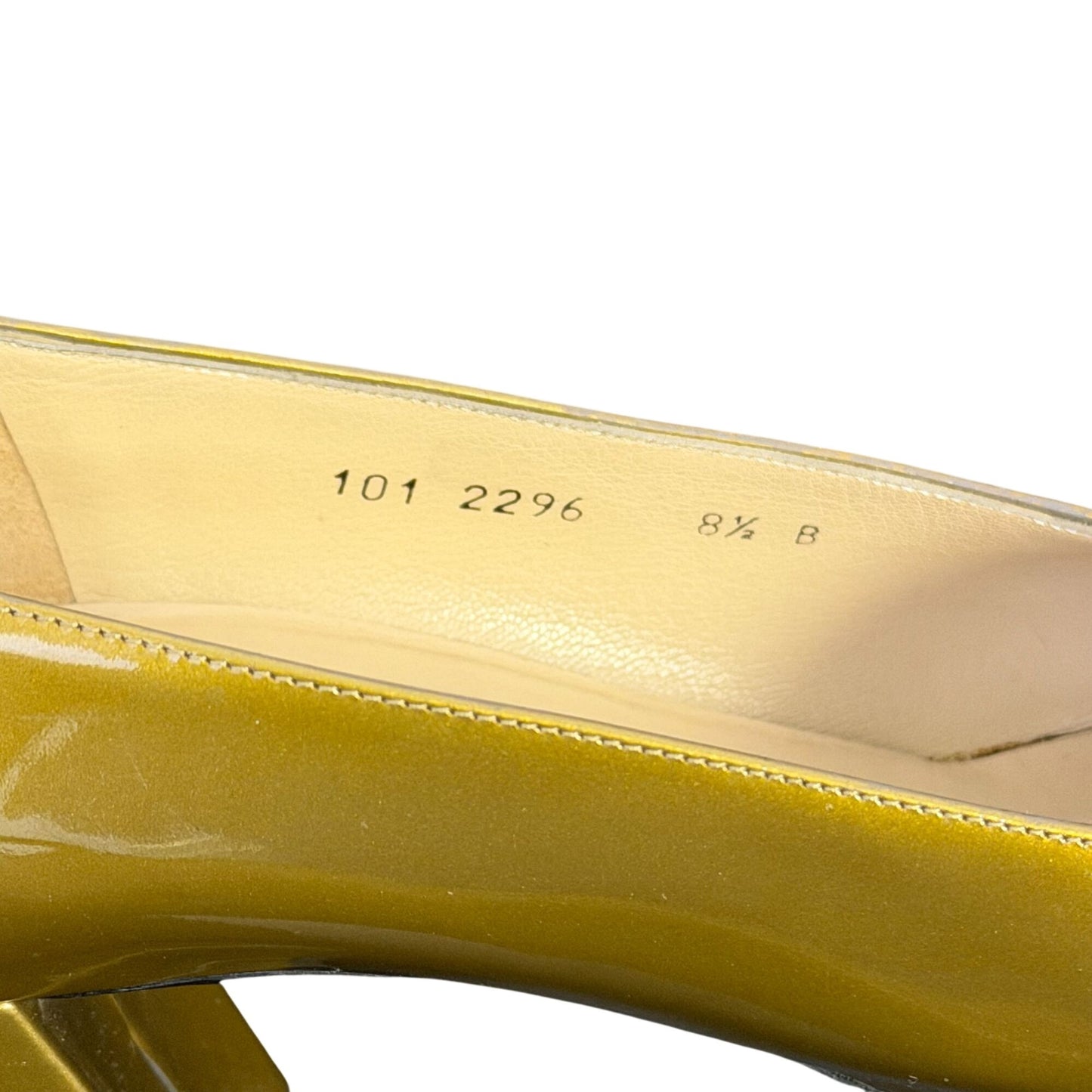 Gucci Green Patent Leather Low Heel Pumps 8.5