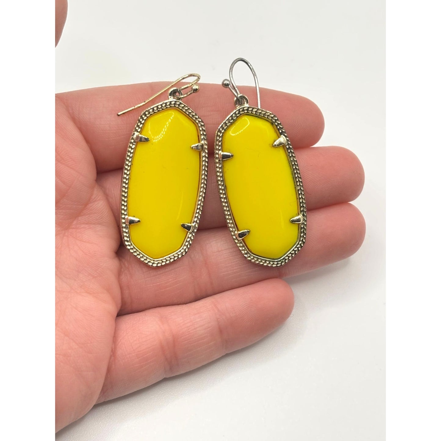 Kendra Scott Elle Drop Earrings Yellow Glass & Gold