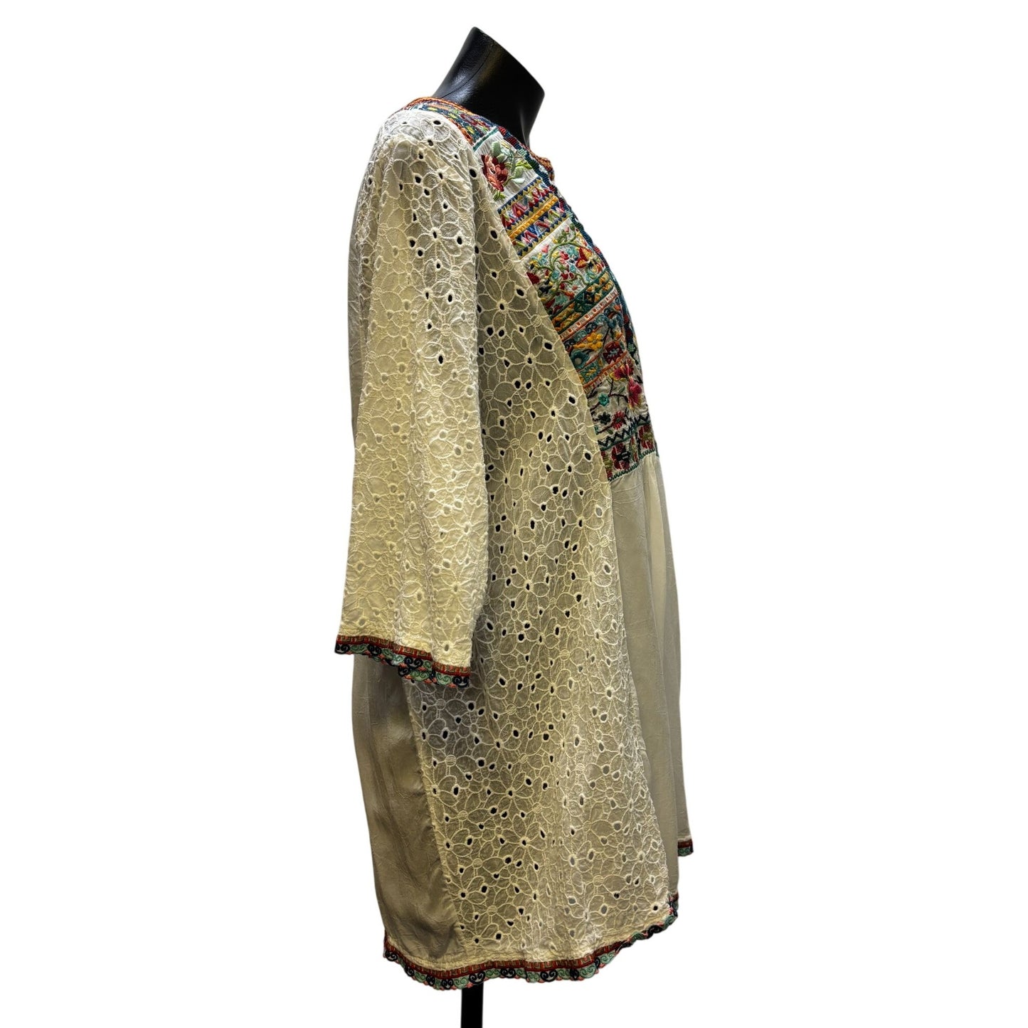 Johnny Was Embroidered Silk Blouse White With Lace Sleeves & Floral Detailing L