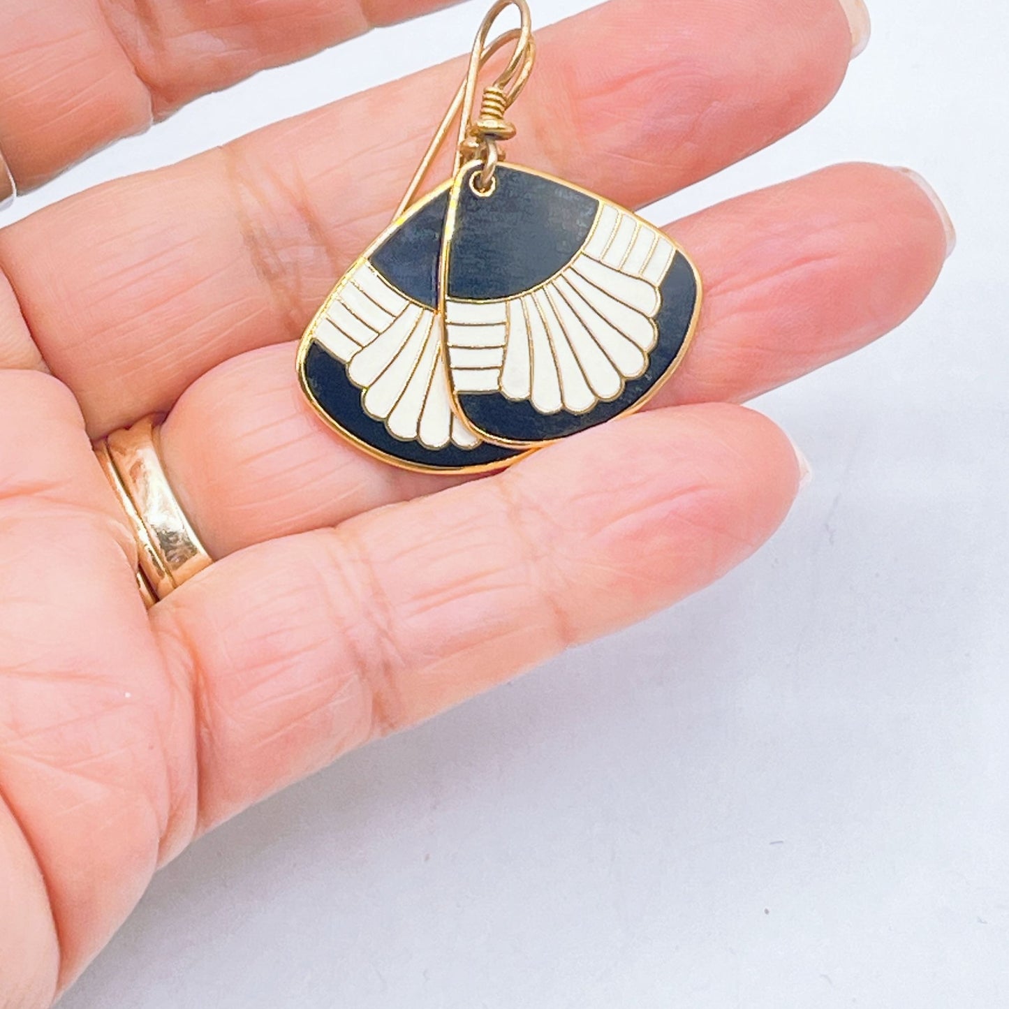 Vintage Laurel Burch Fan Earrings Black & Gold Tone Enamel Dangle