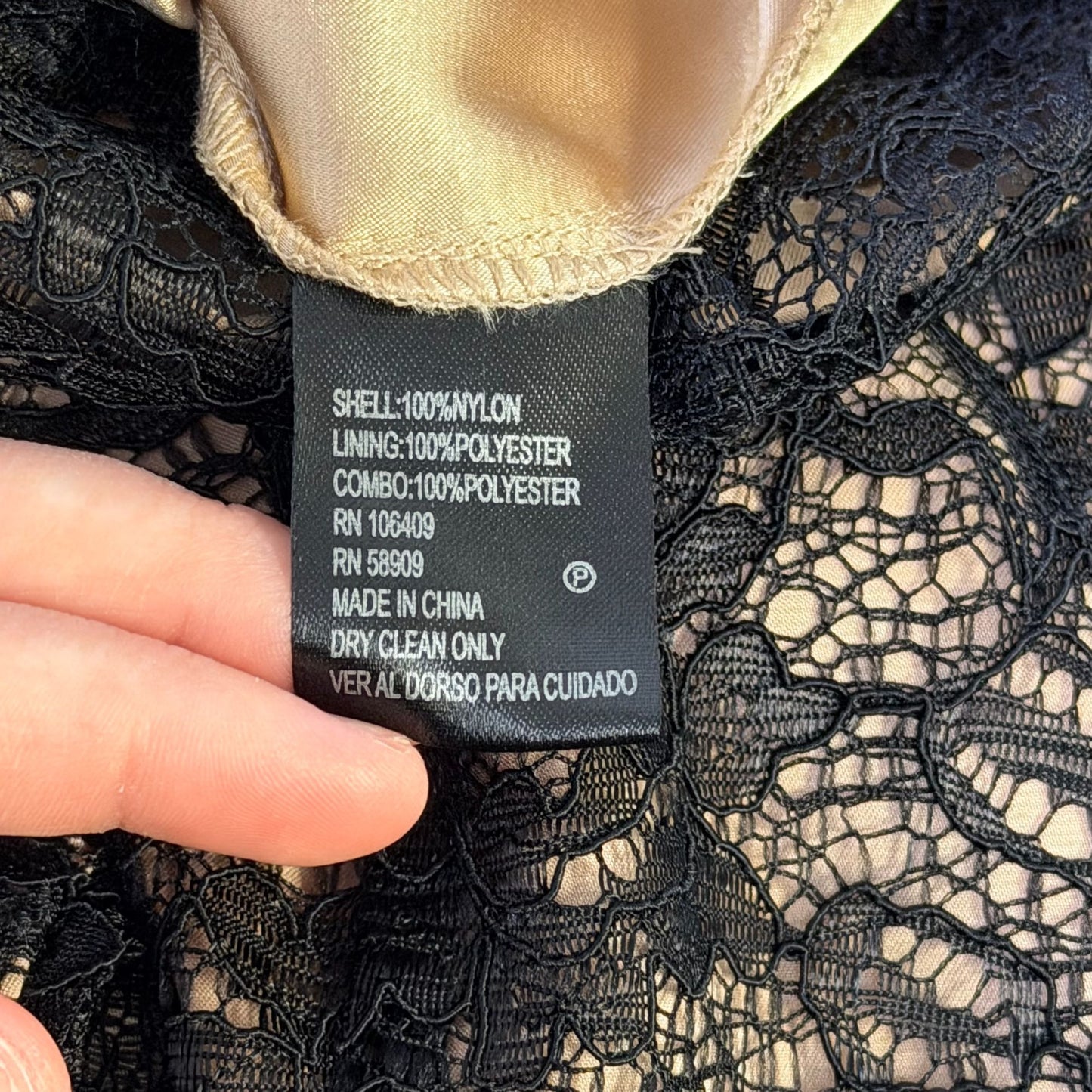 NWT Antonio Melani Black Lace Dress Nude Lined Short Sleeve Size 10