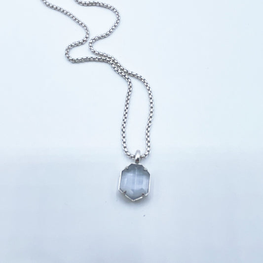Kendra Scott Silver Chain Necklace With Faceted Gray Stone Pendant