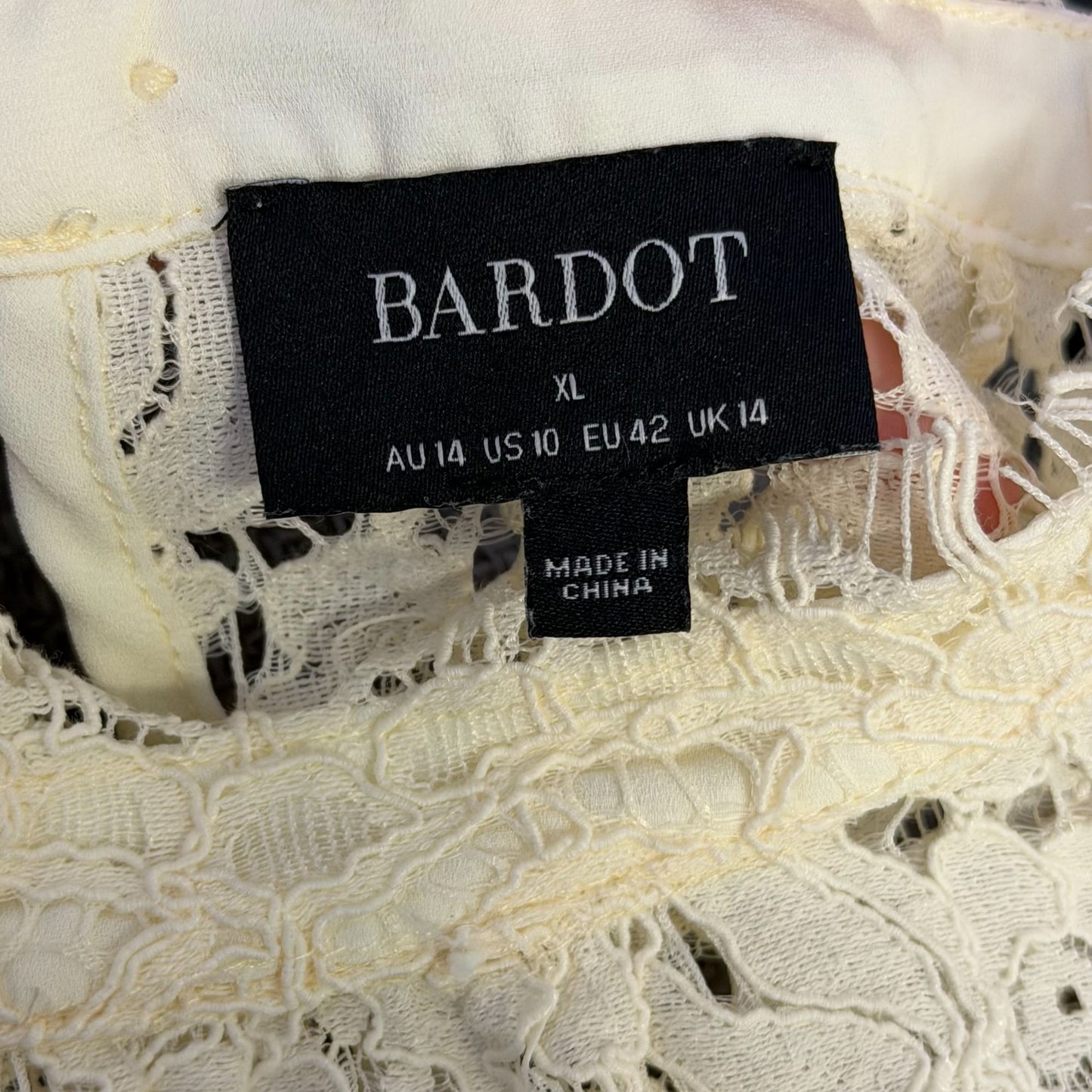 Bardot Lace Cropped Blouse Ivory Long Sleeve XL