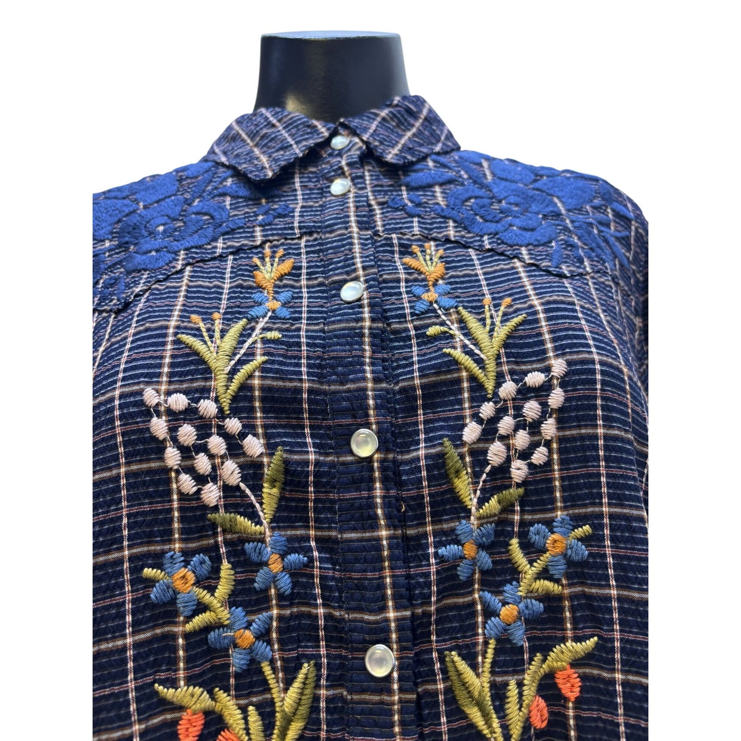 NWT Johnny Was Navy Embroidered Tunic Blouse L