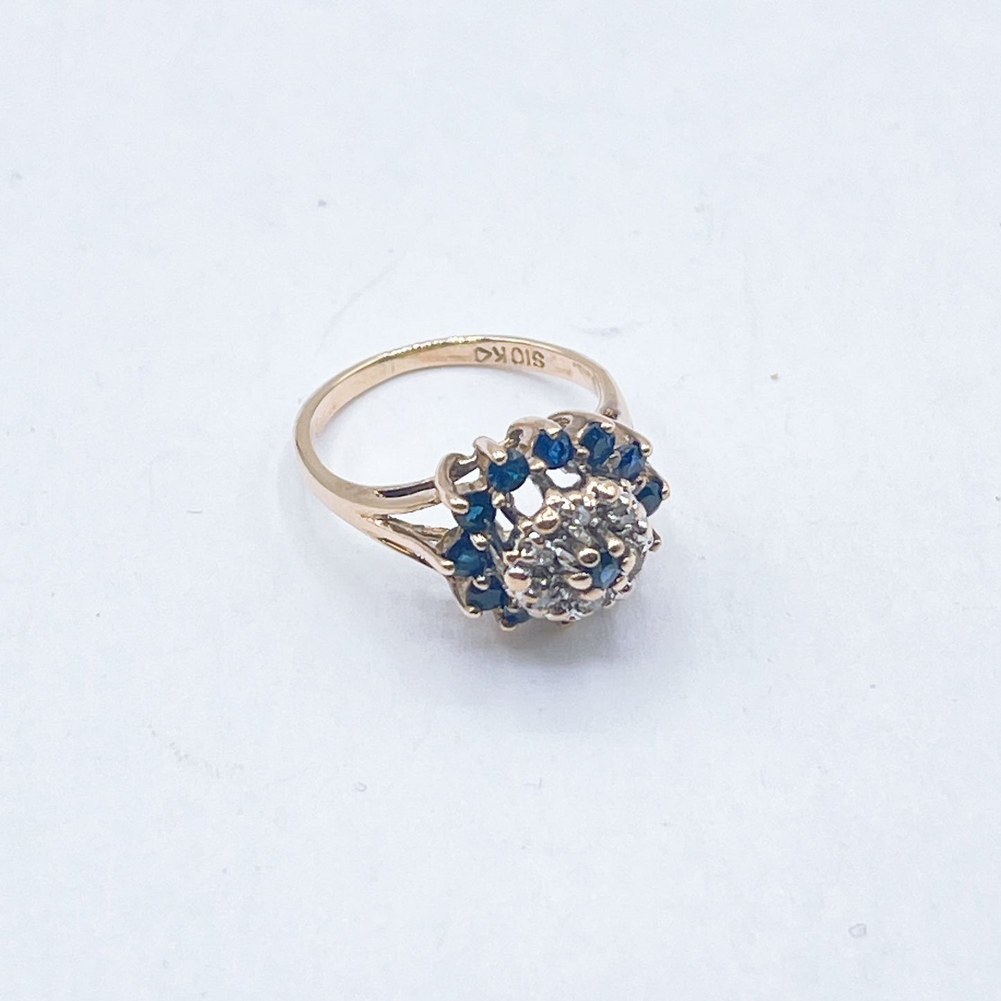 10K Yellow Gold Round Floral Sapphire & Diamond Double Halo Cocktail Ring size 5