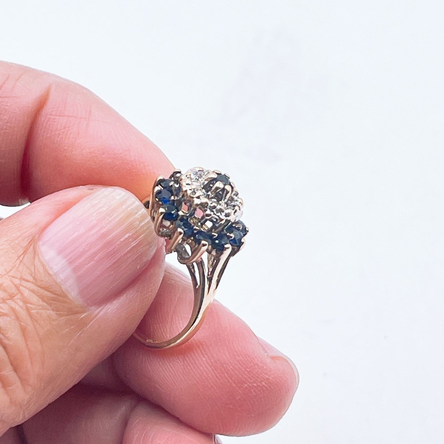 10K Yellow Gold Round Floral Sapphire & Diamond Double Halo Cocktail Ring size 5