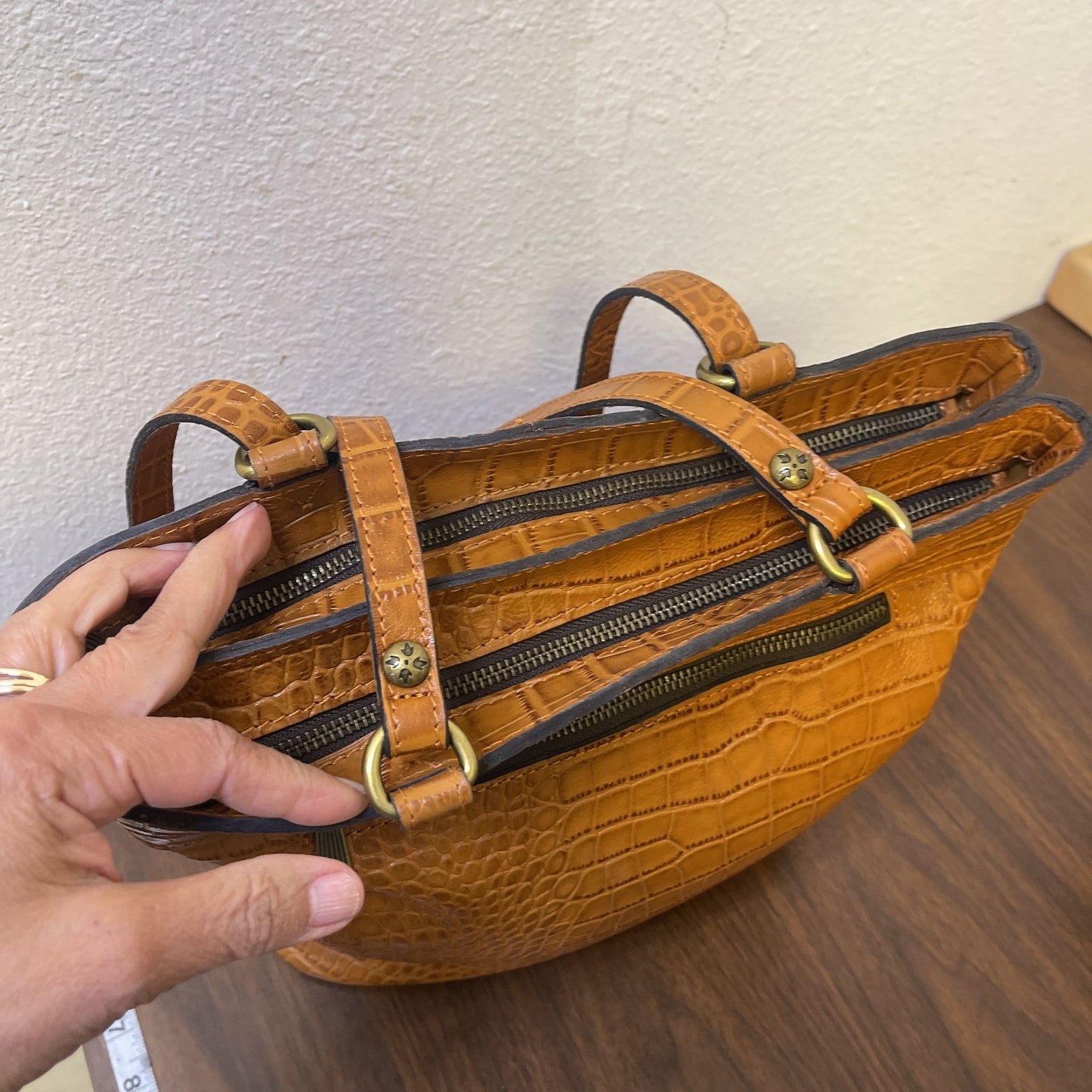 Patricia Nash Cognac Brown Albi Convertible Leather Back Pack/Handbag Purse Croc Embossed