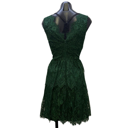 Gianni Bini Lace Dress Green Sleeveless V-Neck Size 2