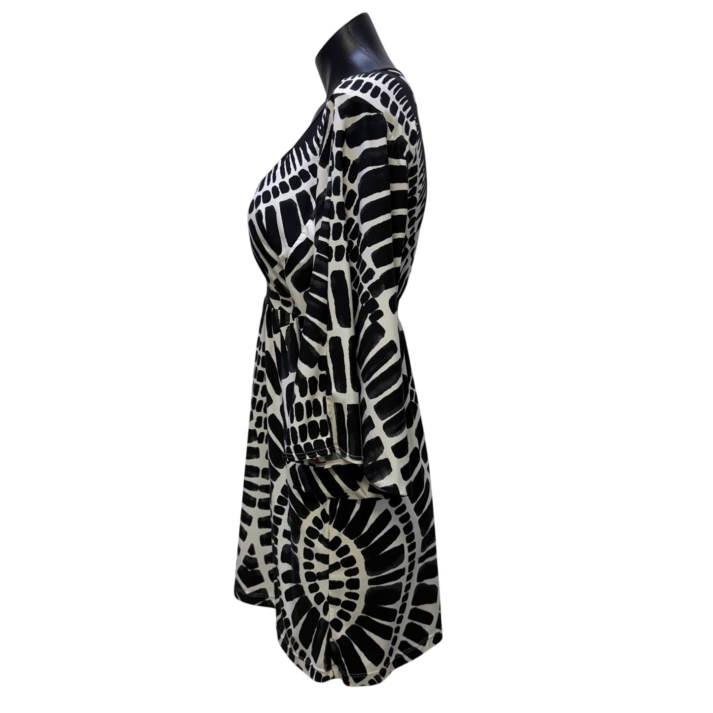 Trina Turk Black & White Kimono Sleeve Blouse With Abstract Print M