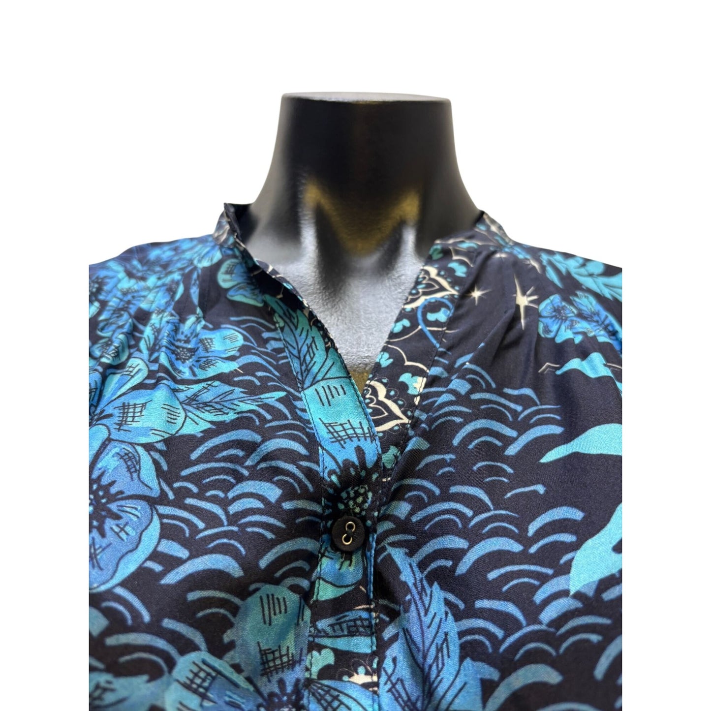 Johnny Was Blue Silk Floral Printed Button-Up Blouse XXS