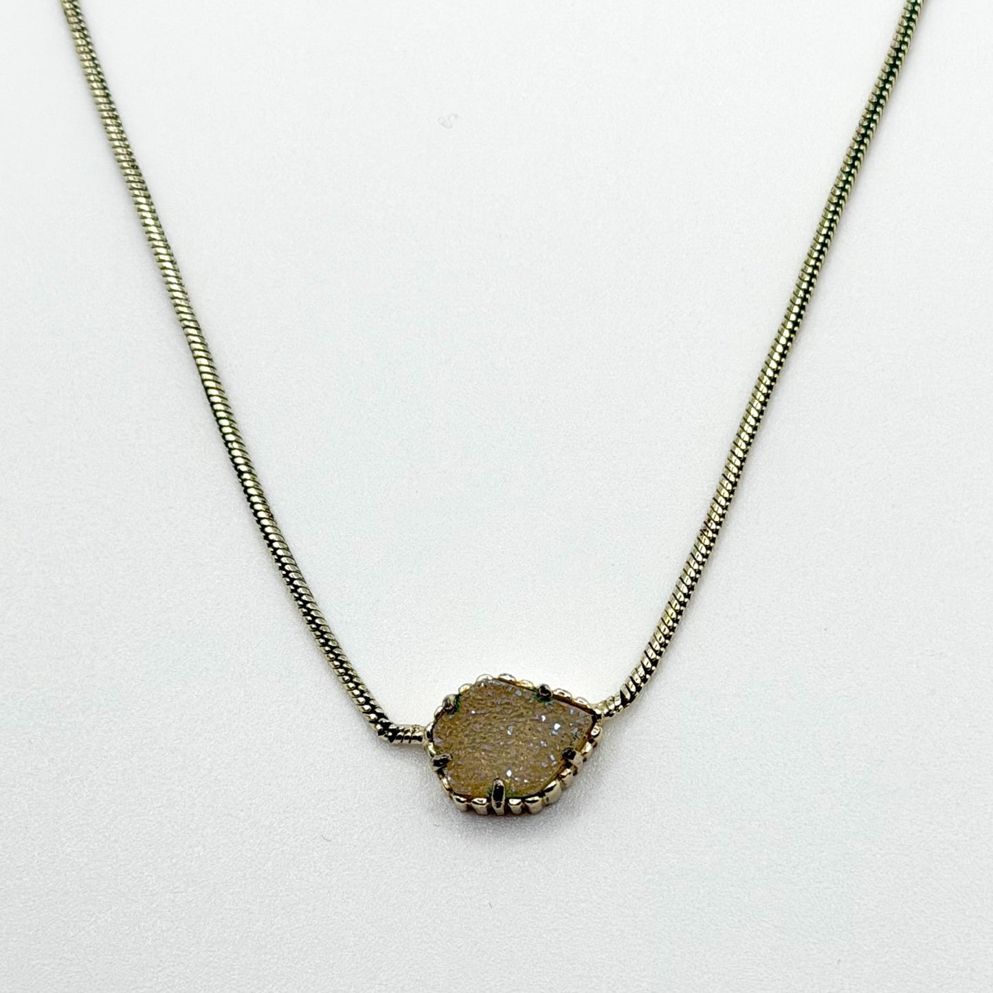 Kendra Scott Tess Gold Pendant Necklace In Iridescent Drusy