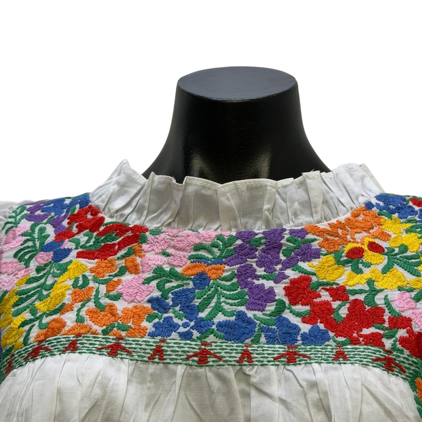 J. Marie White Blouse With Multicolor Floral Embroidery Ruffle Sleeves L
