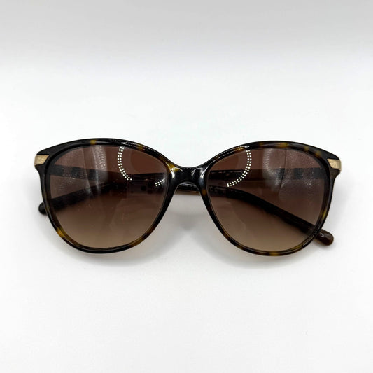 Burberry Tortoiseshell Gradient Lens Sunglasses With Case