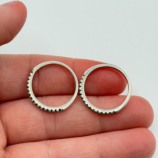 Sterling Silver 925 Stacking Rings Set Red Velvet Box size 6.25