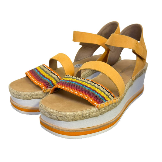 Donald J Pliner Tan Platform Sandals With Multicolor Straps 9.5