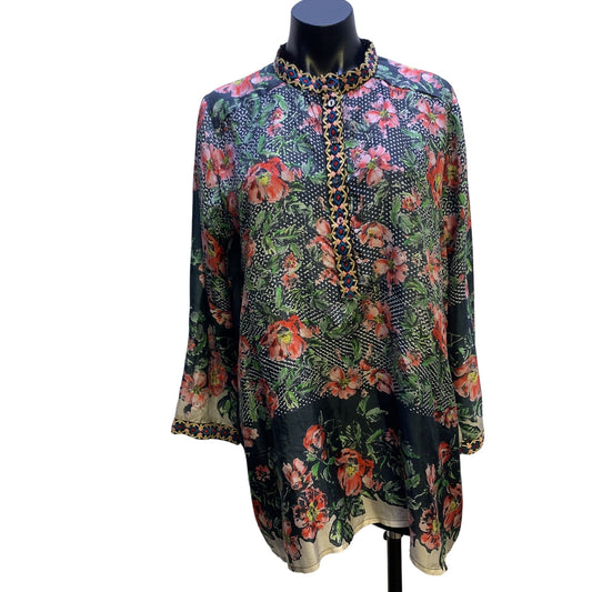 Johnny Was Gray w/Multicolored Print & Embroidered Collar & Sleeve Silk Tunic Blouse Size Medium