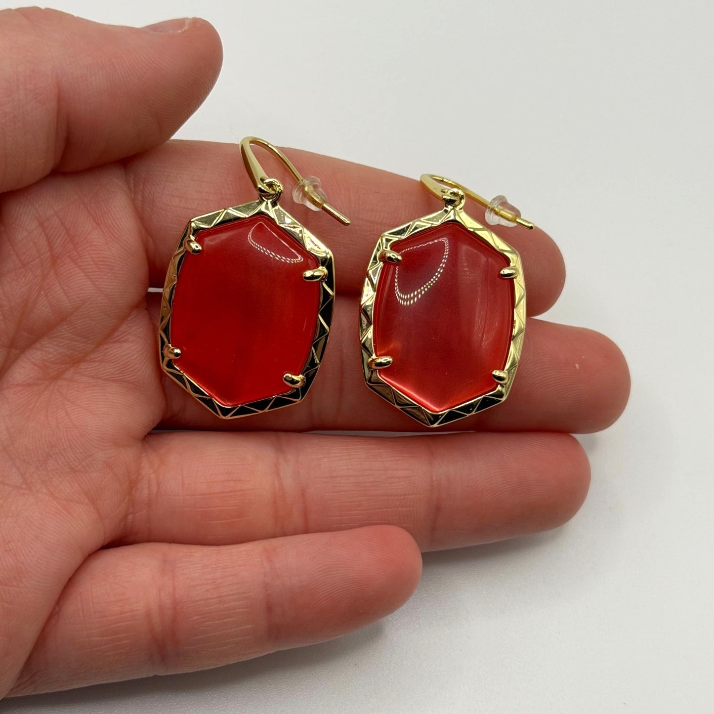 Kendra Scott Daphne Drop Earrings Peach Melon Gold-Tone