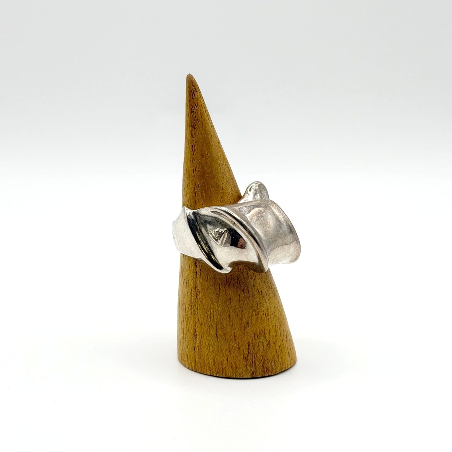 Vintage Silpada Asymmetrical Bow Sterling Silver Ring Size 9.5