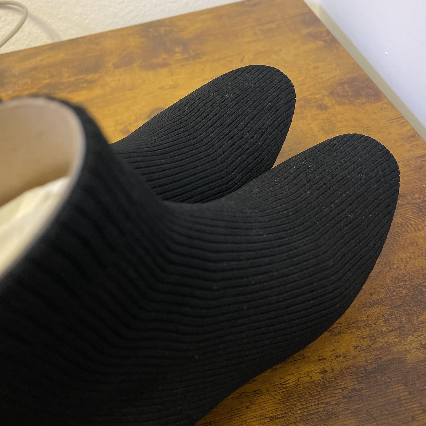 NEW Everlane Chelsea Black Ribbed Knit Ankle Boots Block Heels 9