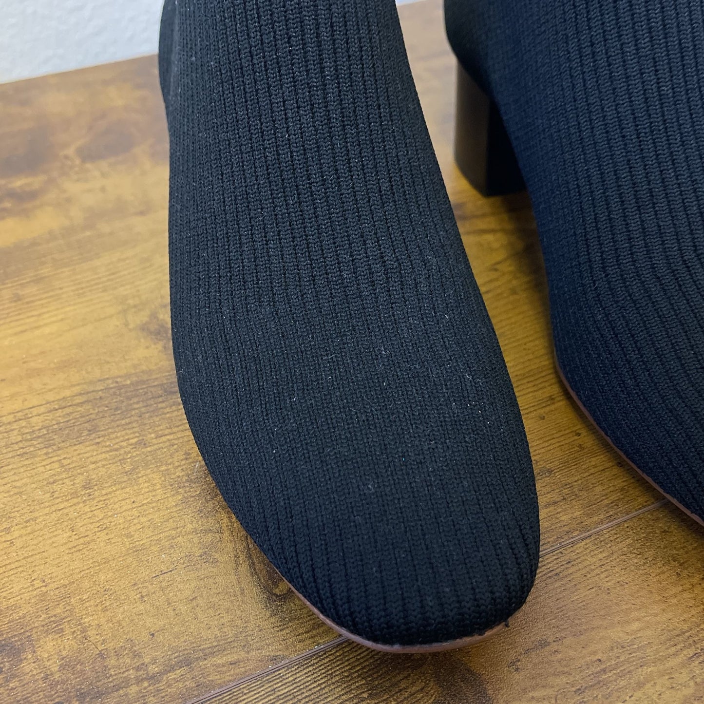 NEW Everlane Chelsea Black Ribbed Knit Ankle Boots Block Heels 9
