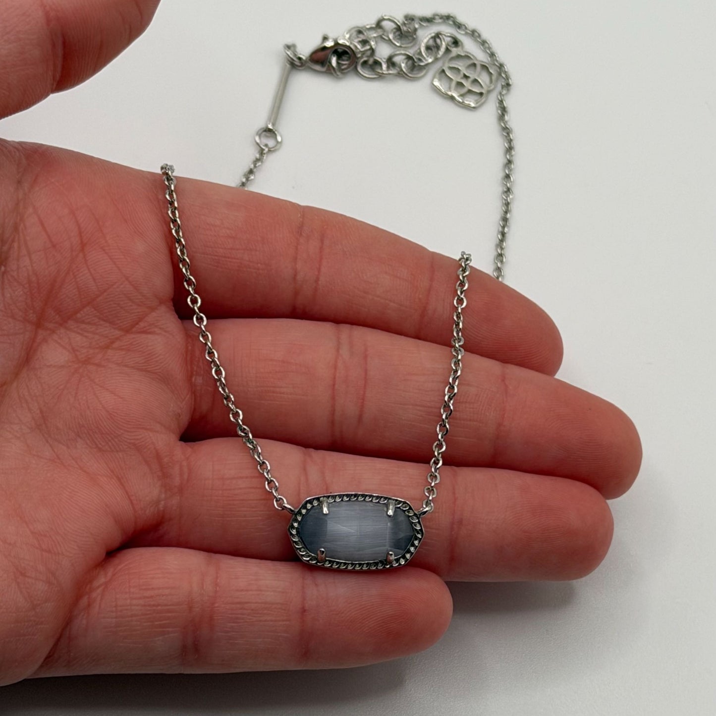 Kendra Scott Vintage Elisa Necklace Slate Cat’s Eye Glass Silver Tone Pendant