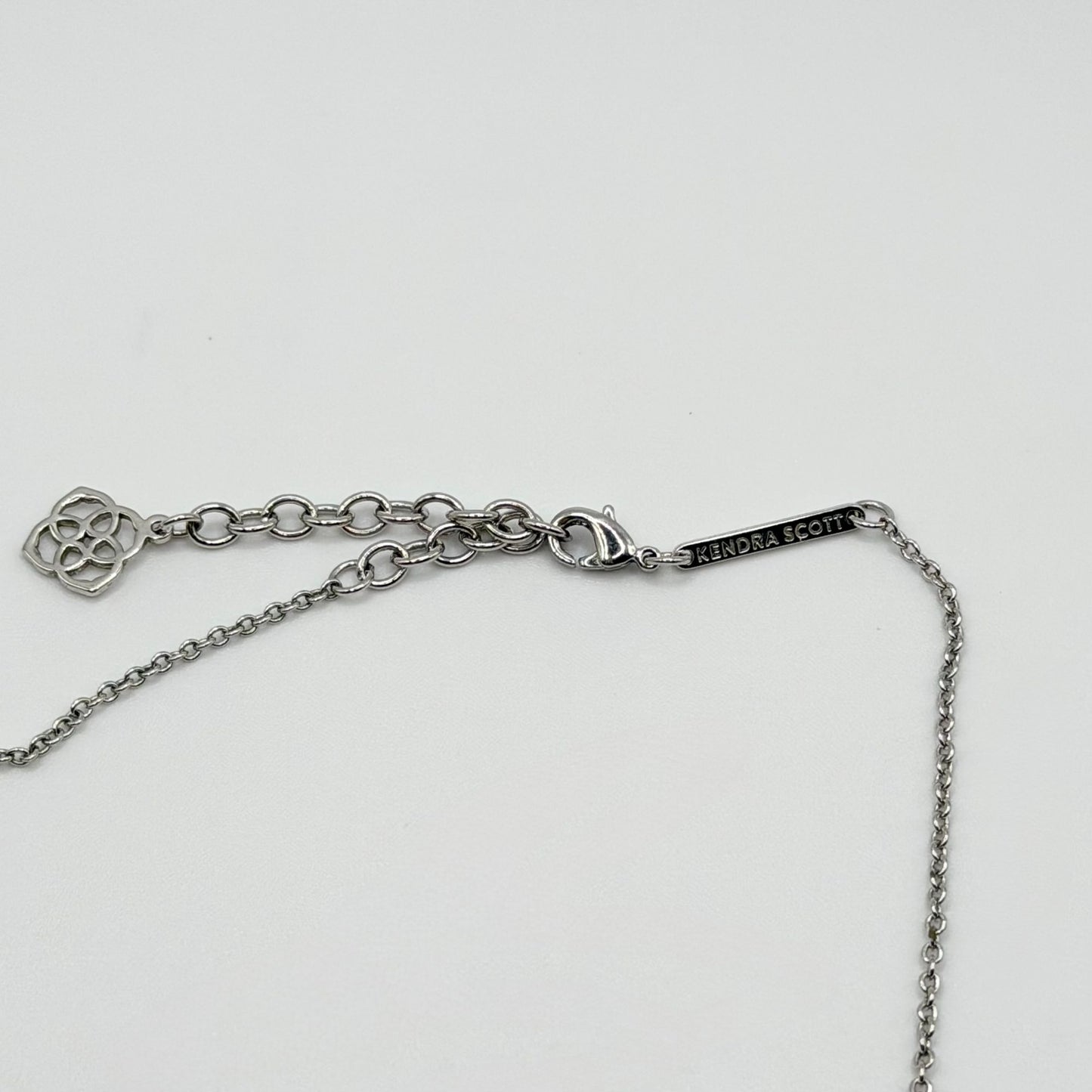 Kendra Scott Vintage Elisa Necklace Slate Cat’s Eye Glass Silver Tone Pendant