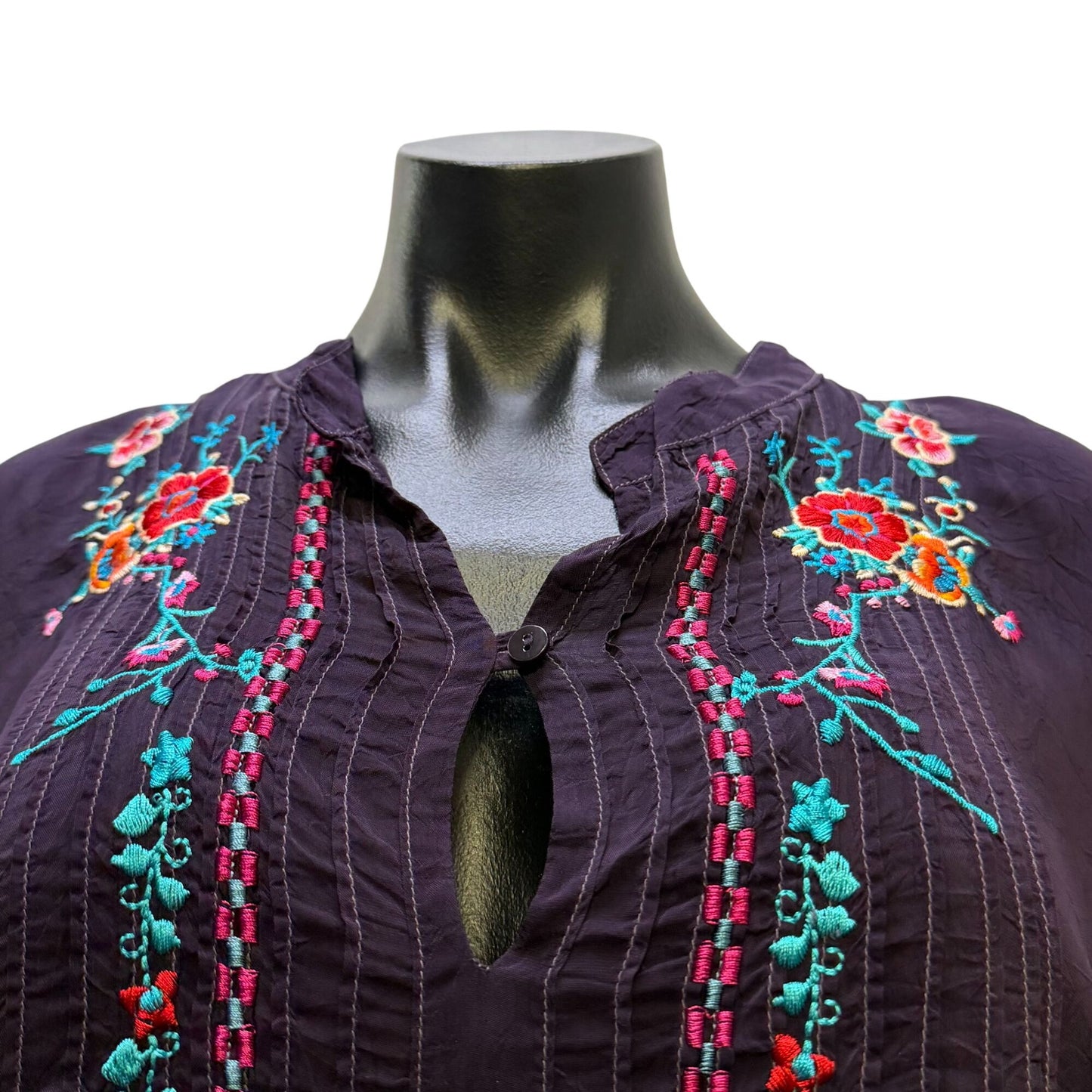 Johnny Was Purple Embroidered Long Sleeve Blouse Keyhole Neck L