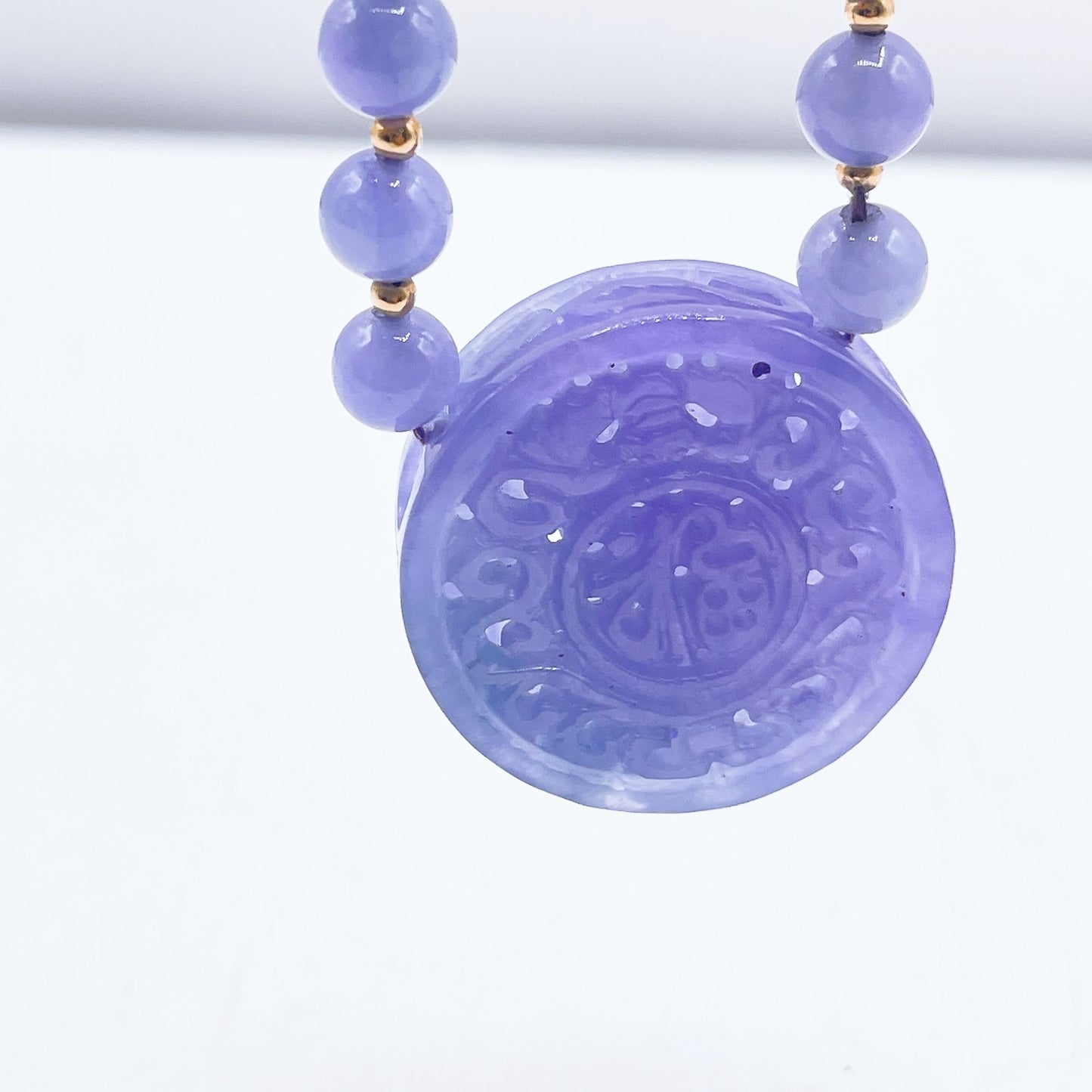 Vintage Lavender Jade & 14K Yellow Gold Bead Necklace With Carved Jade Pendant