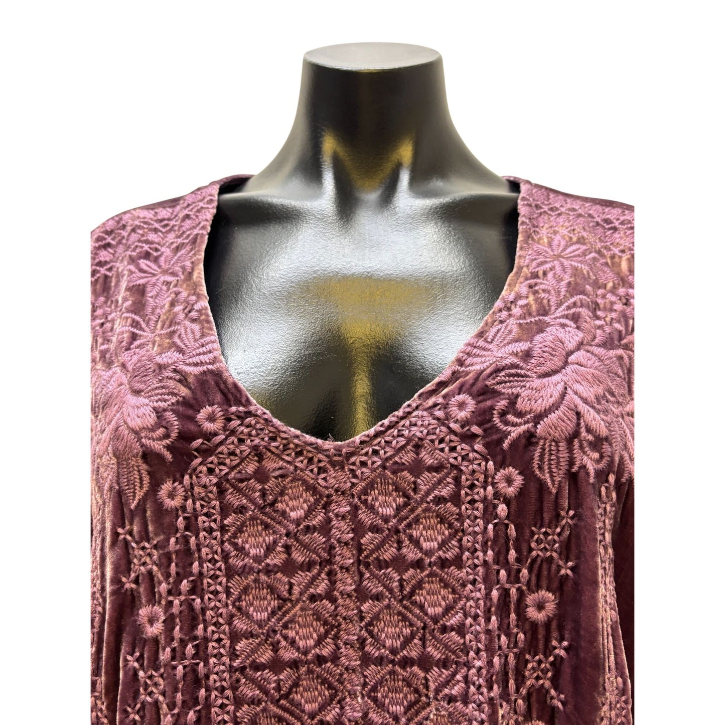 NWT Johnny Was Purple Velvet Embroidered Tunic L Sleeve V-Neck