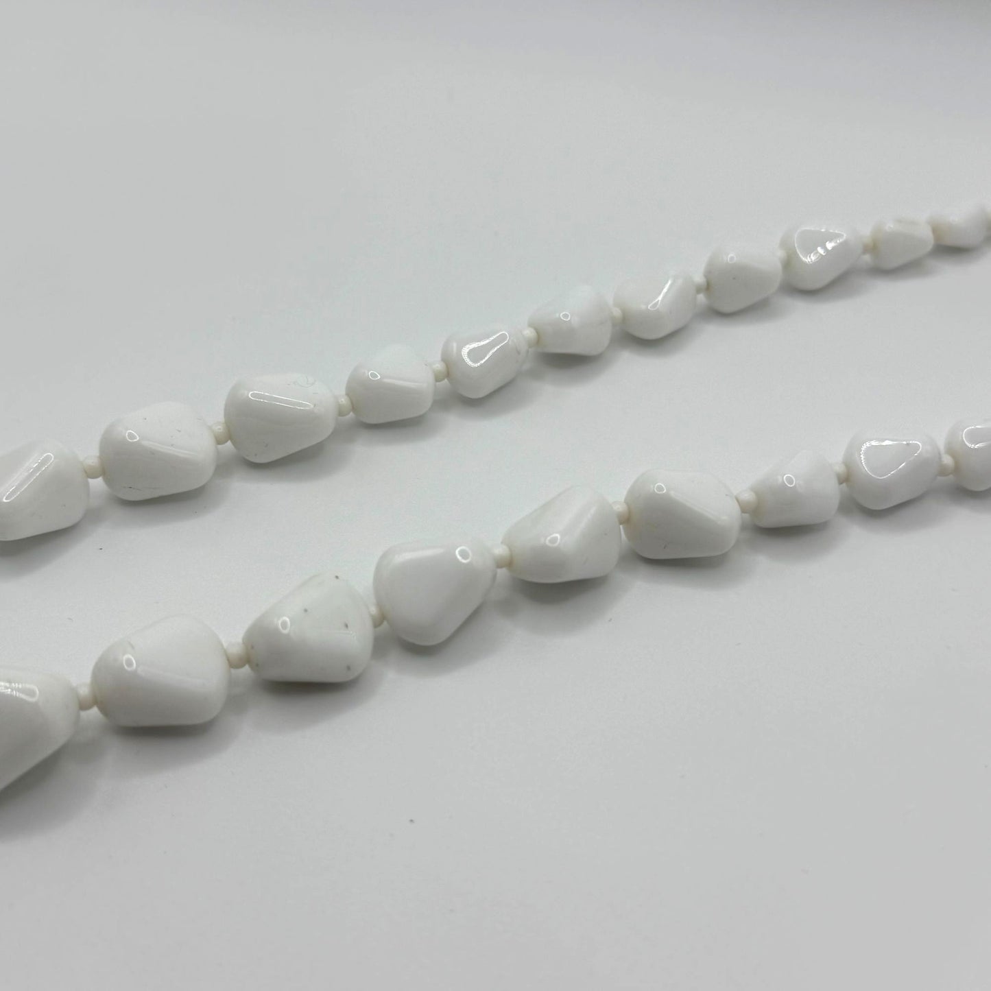 Vintage Alice Caviness White Beaded Necklace With Silver-Tone Clasp