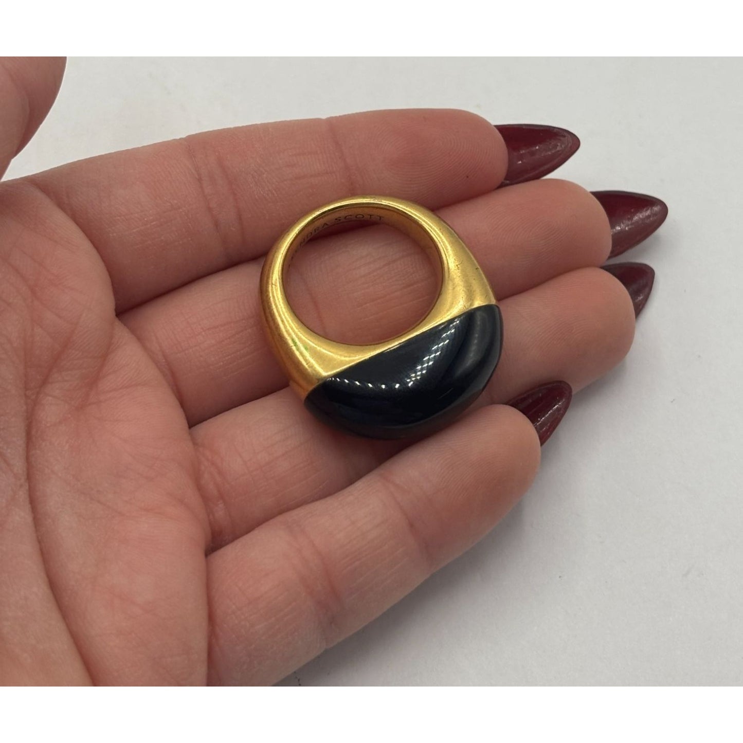 Kendra Scott Black & Gold Statement Ring Size 7.5
