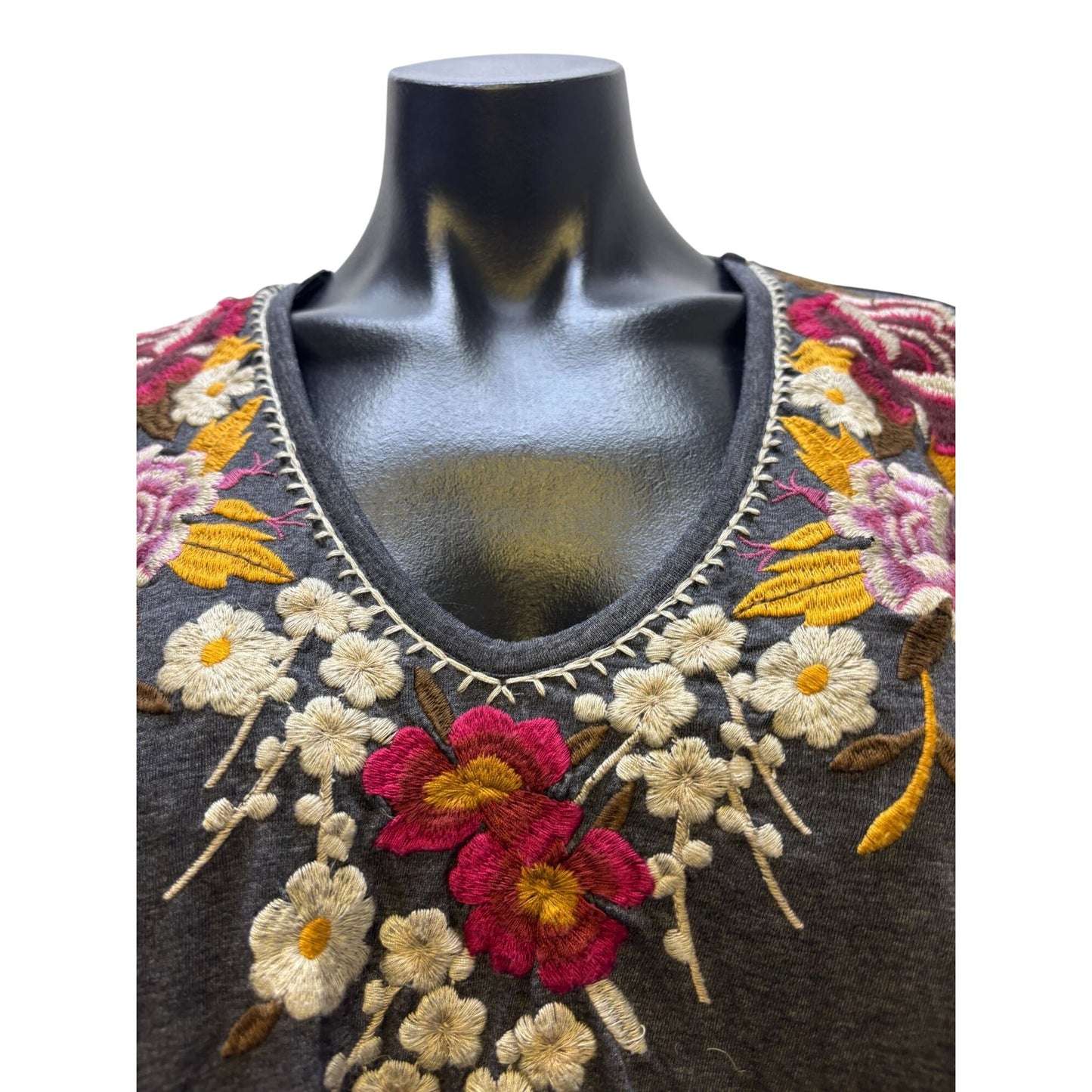 Johnny Was Embroidered Floral V-Neck Long Sleeve Gray Shirt M