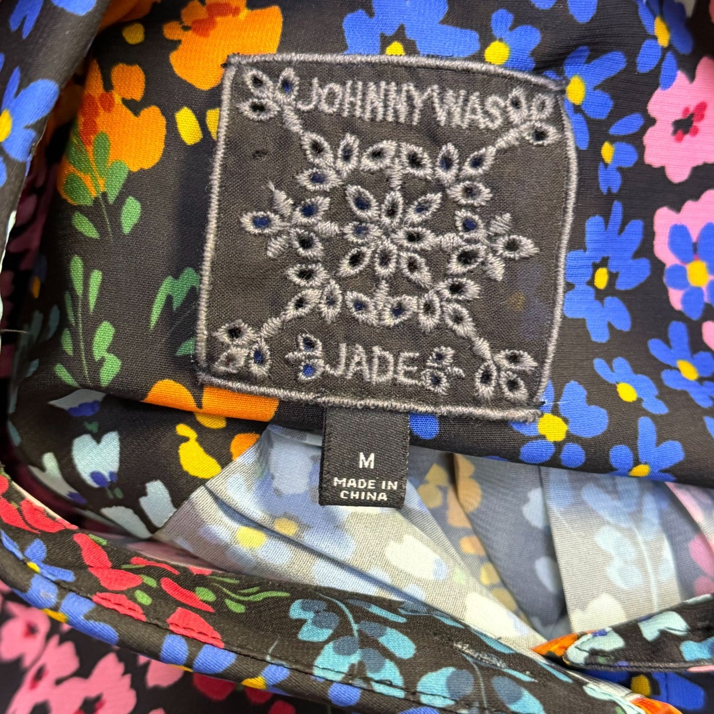 Johnny Was Print Back Pleat Blouse Black Multi M