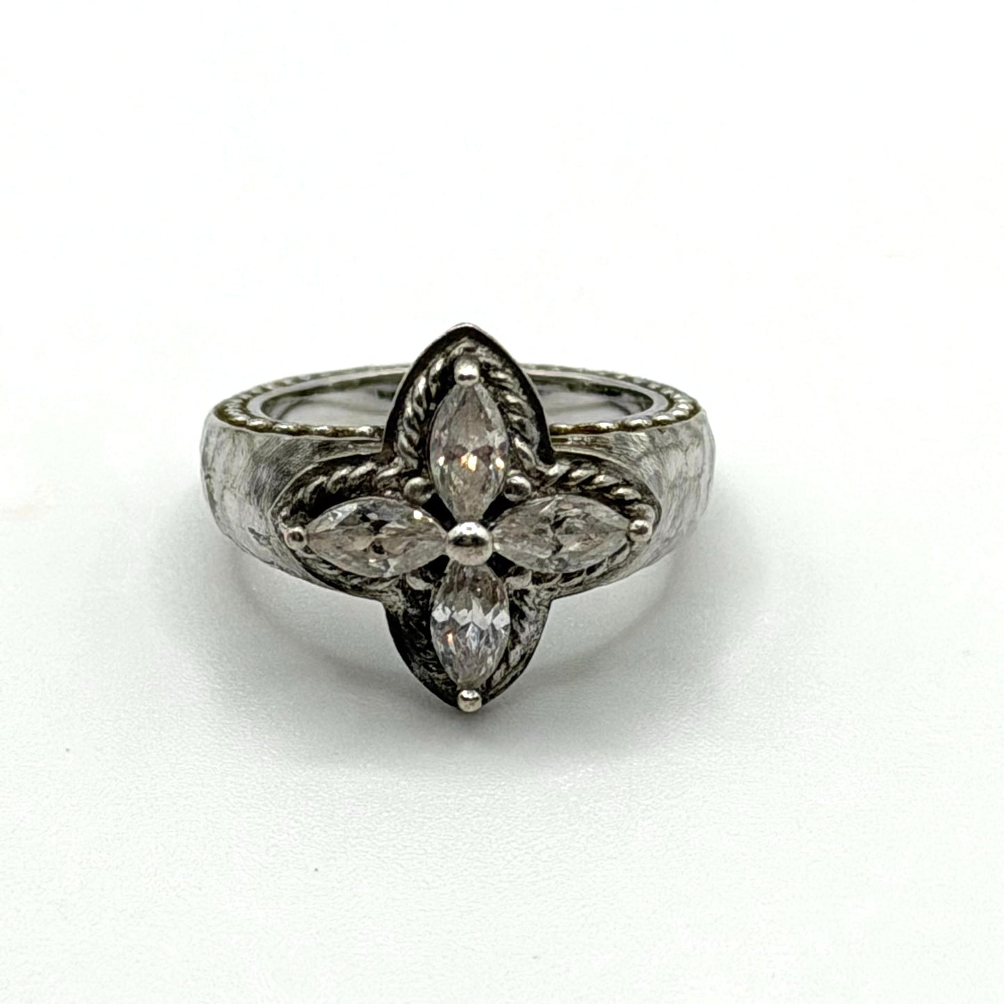925 Silver Marquise - CZ Intricate Floral Design Hammered Band Ring 5.5