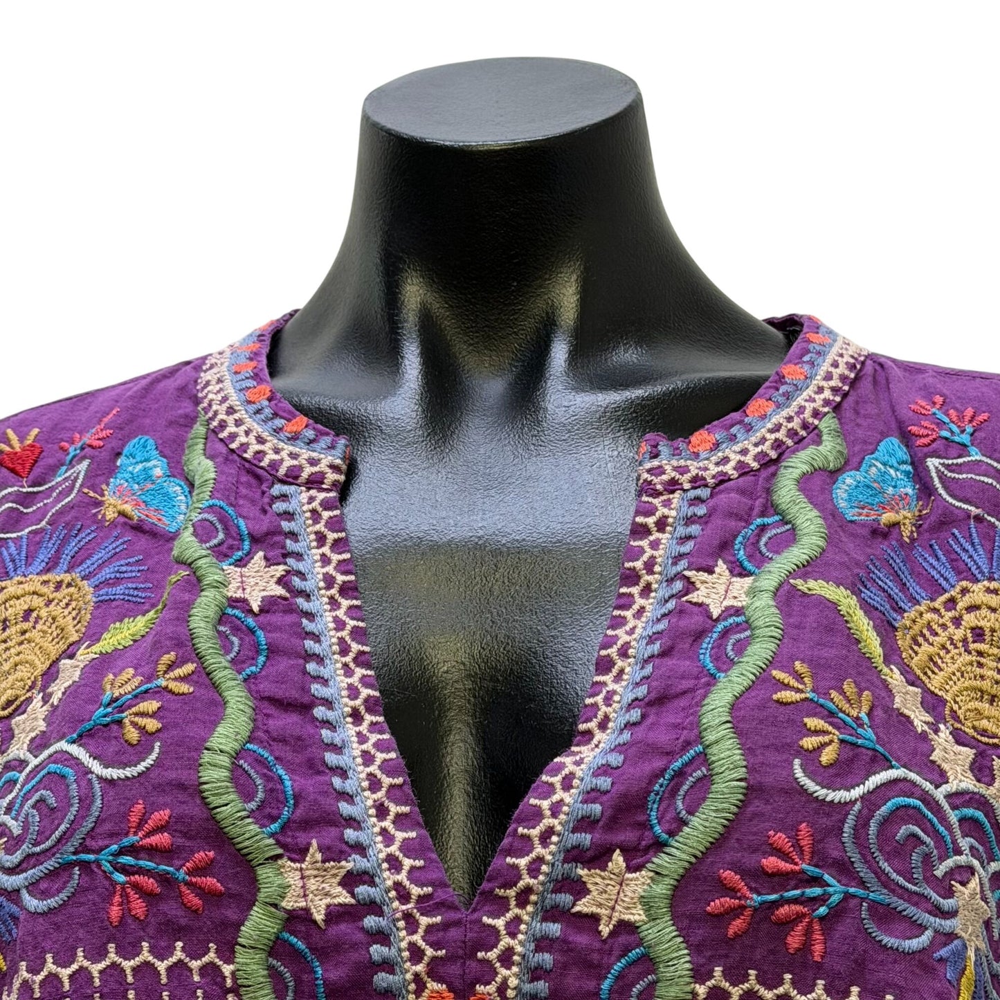 Johnny Was Embroidered Purple Boho Blouse Size L 3/4 Sleeve V-Neck