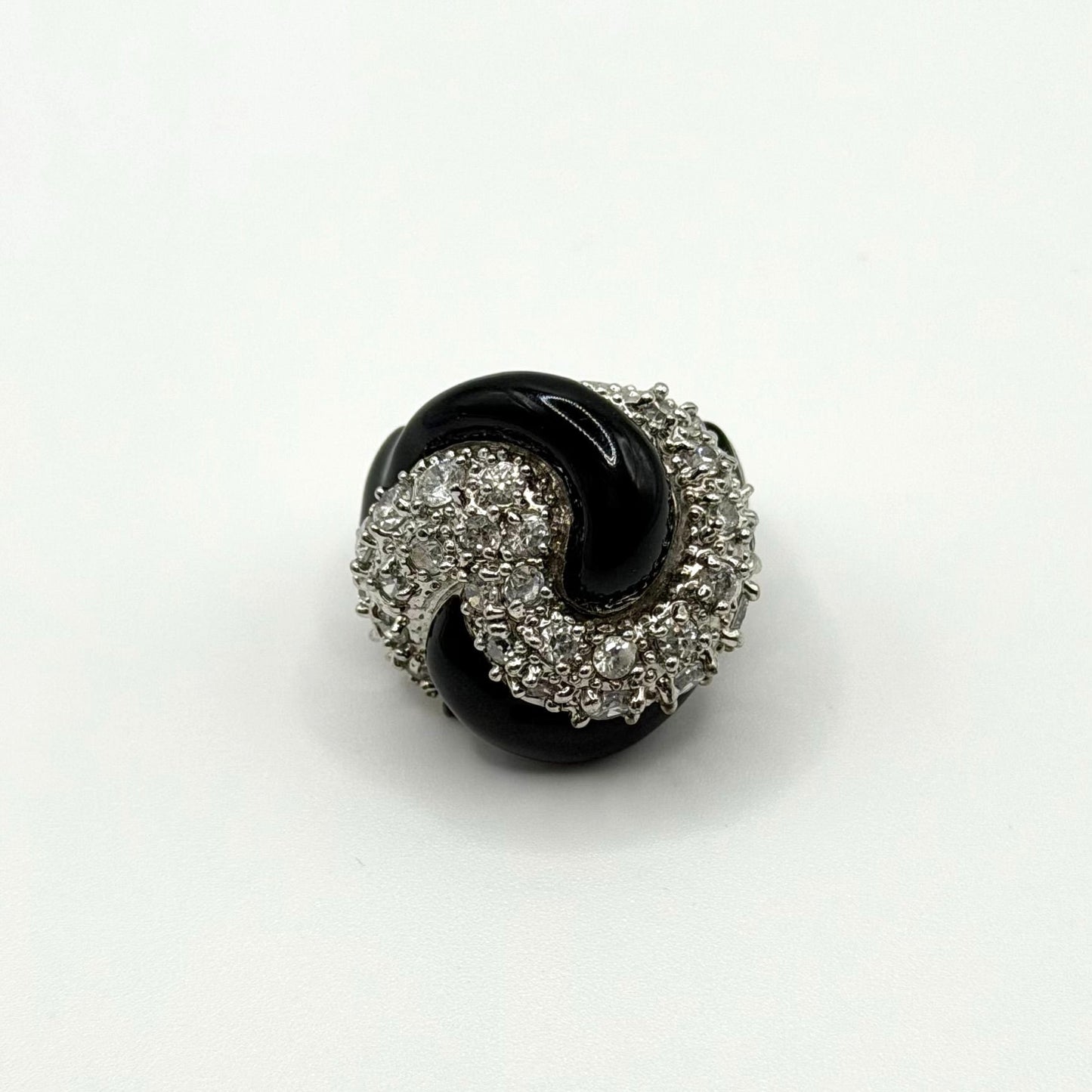 Vintage Silver & Black Enamel Cocktail Ring With Clear Crystal Accents Size 6.5