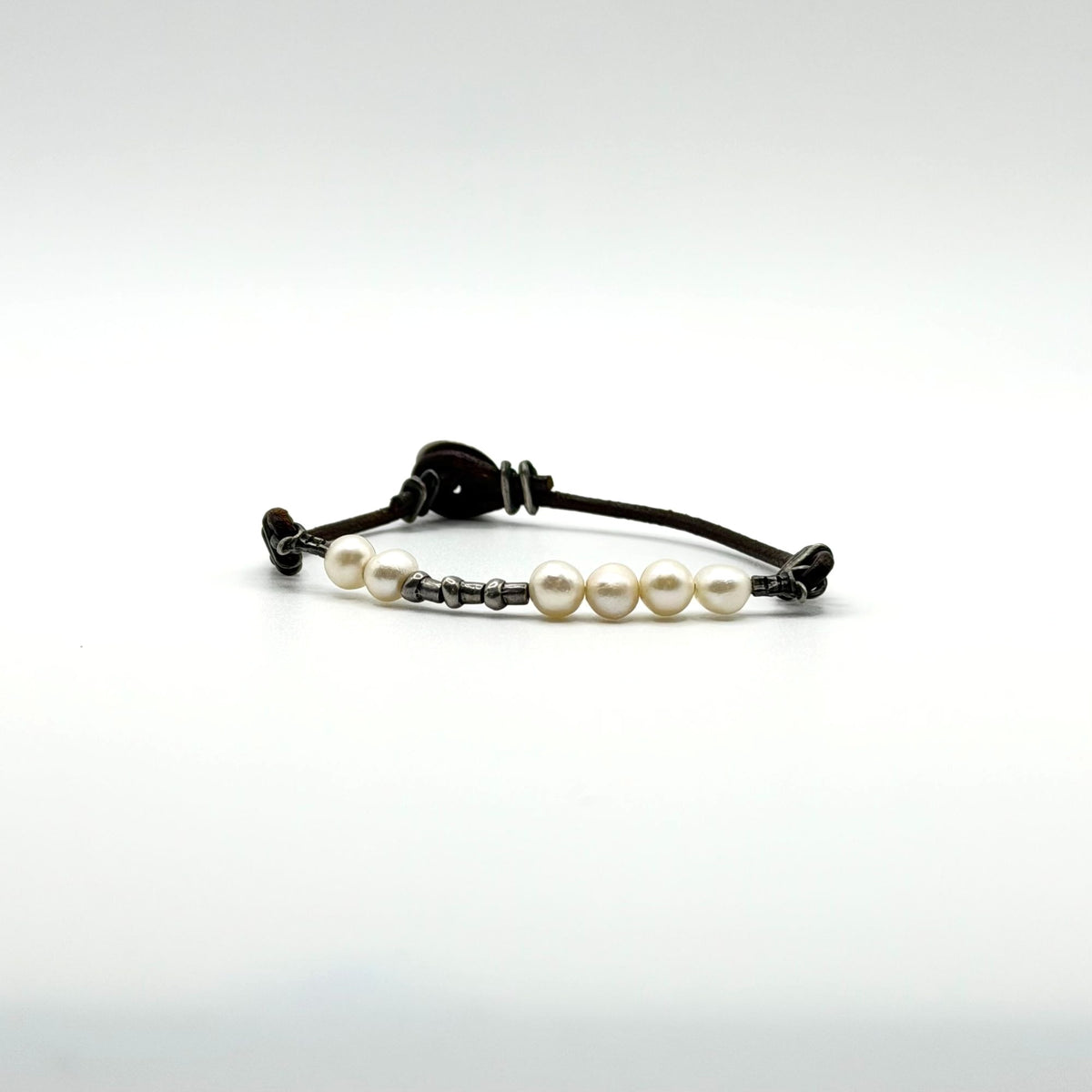 Silpada Israel 925 Sterling Silver & Freshwater Pearls Leather Bracelet