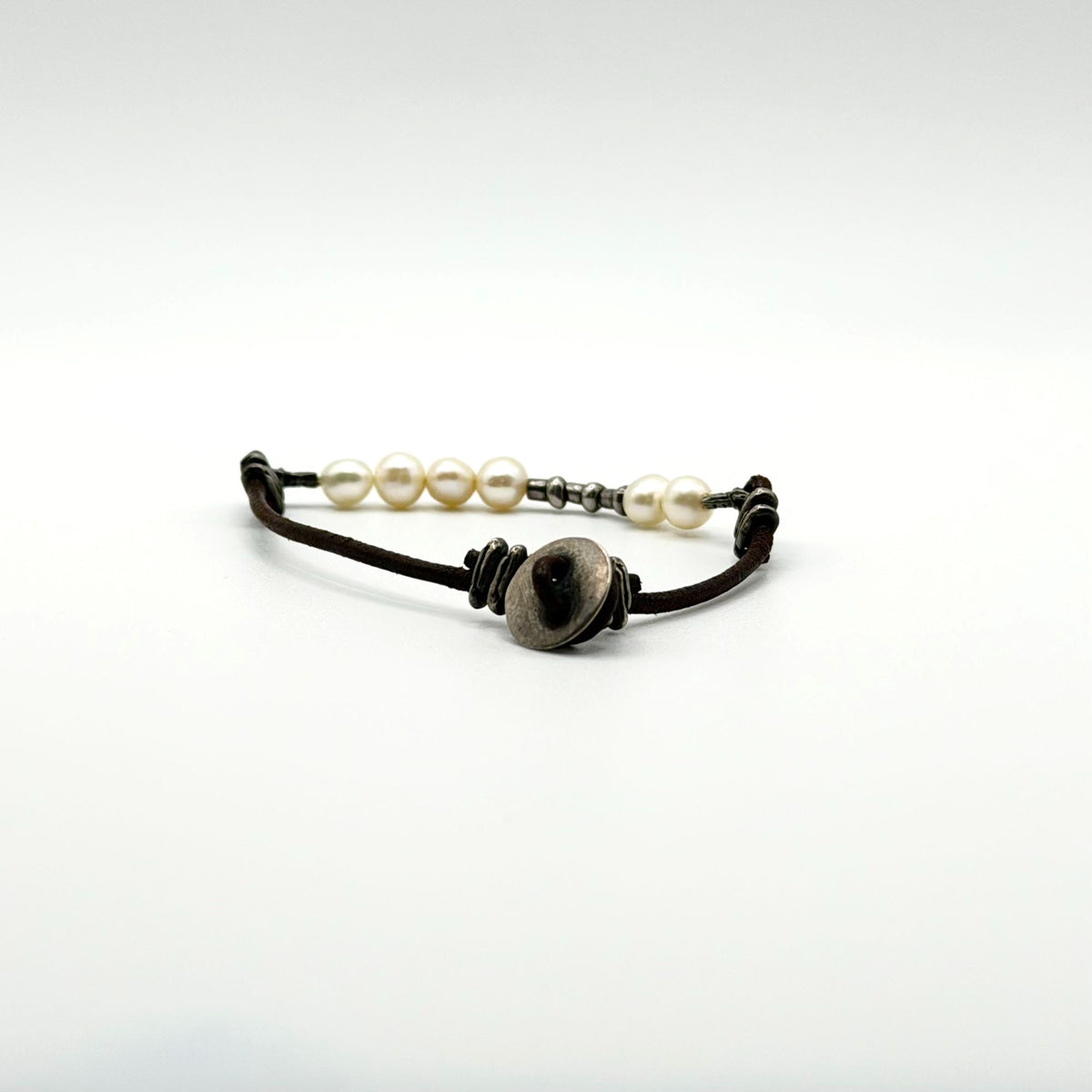 Silpada Israel 925 Sterling Silver & Freshwater Pearls Leather Bracelet
