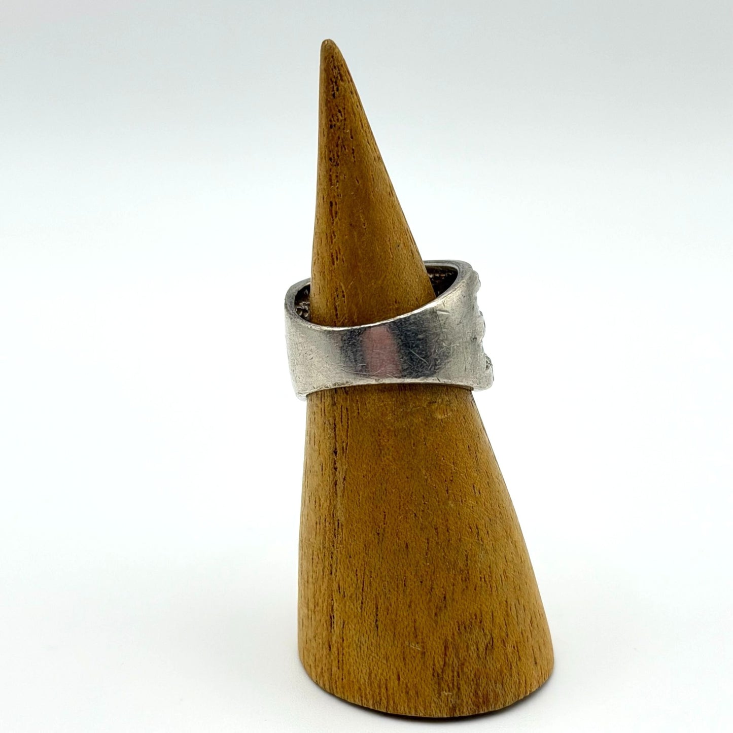 Wide Band 925 Sterling Silver Ring With Intricate Criss-Cross