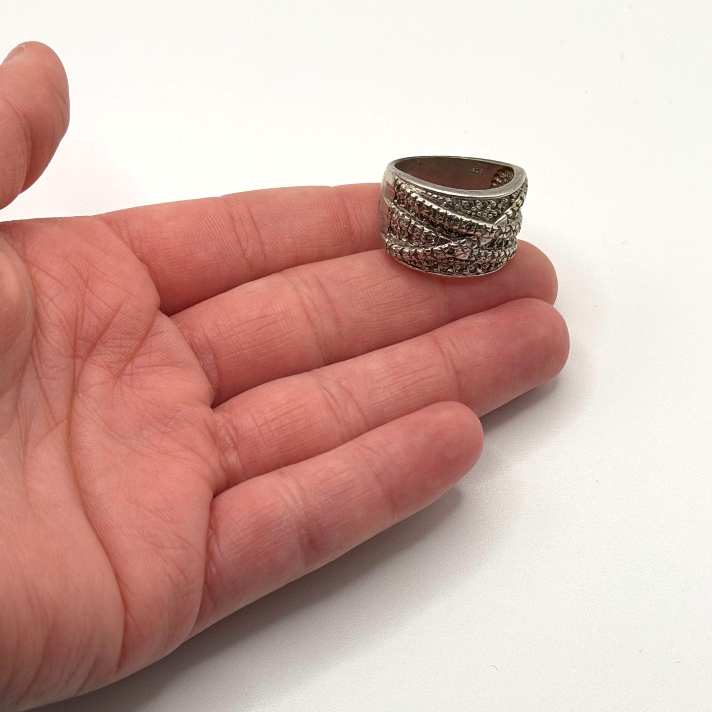 Wide Band 925 Sterling Silver Ring With Intricate Criss-Cross