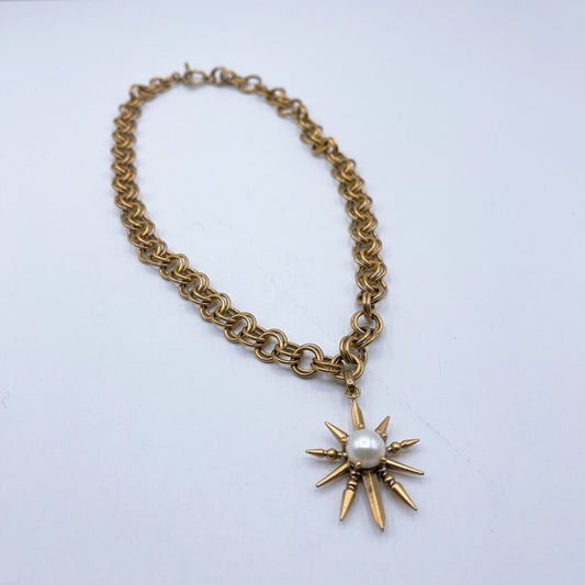 Gold-Tone Kendra Scott Rogan Starburst Pendant Necklace Faux Pearl Center Chunky Chain Design