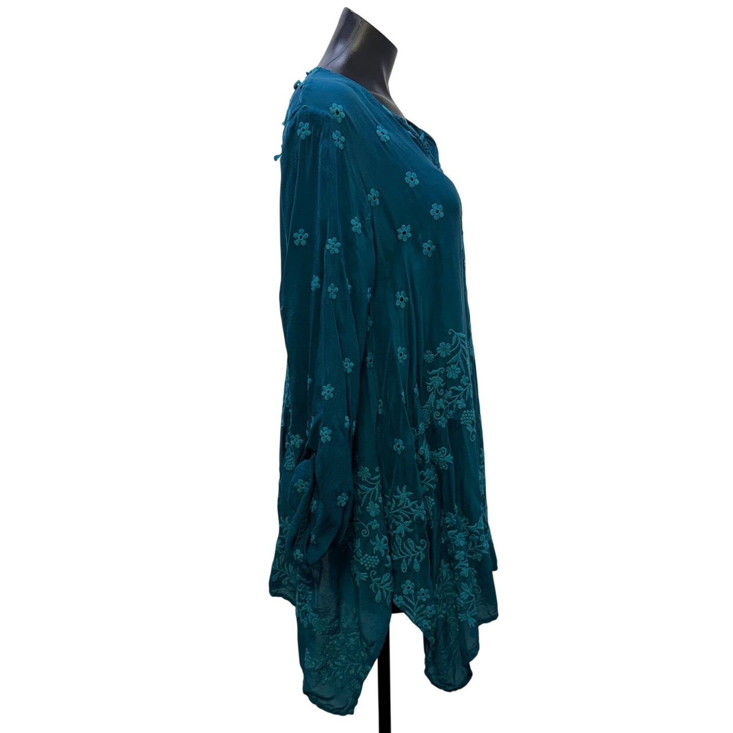 Johnny Was Embroidered Teal Button-Up Blouse Floral Design M