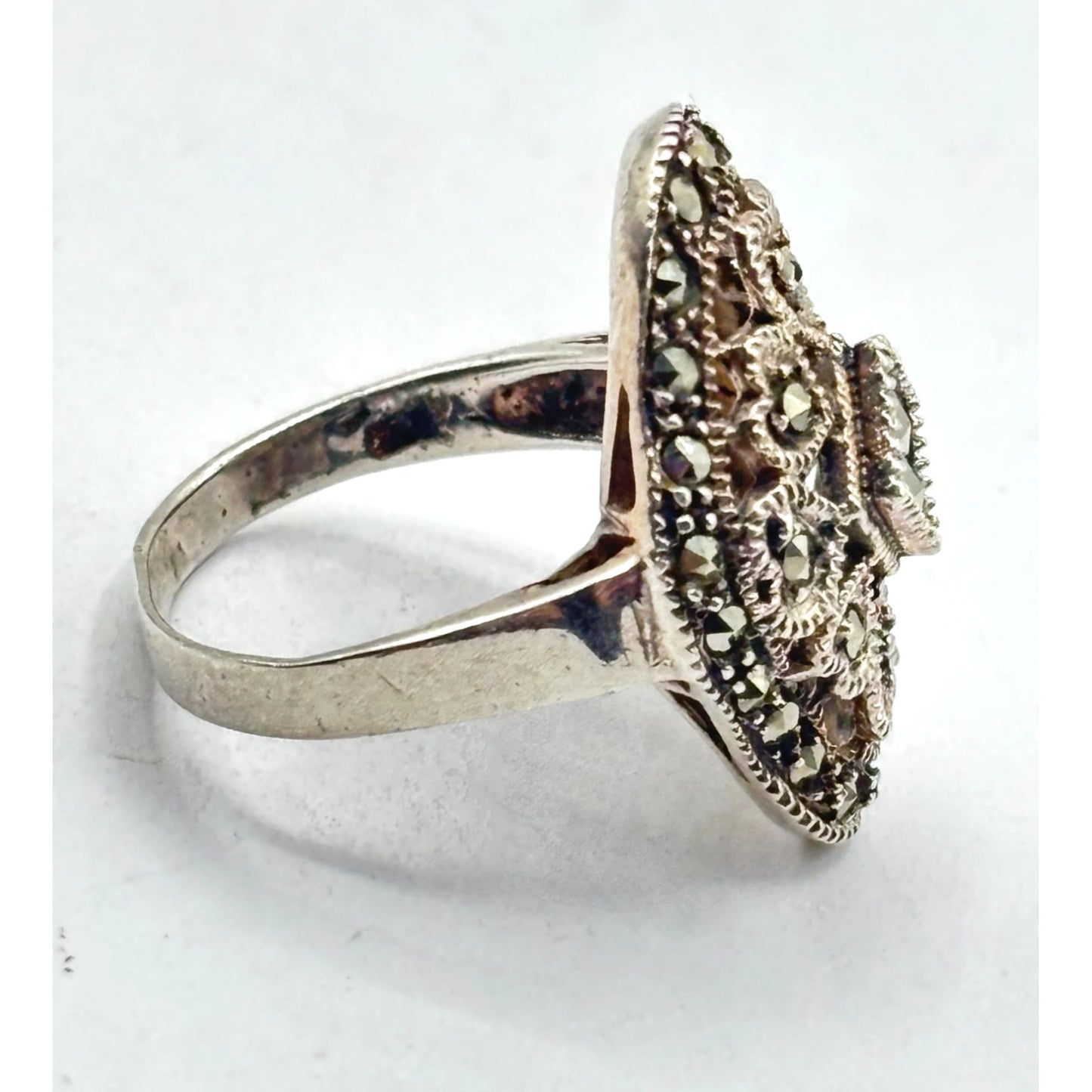 Antique Style Sterling Silver Marcasite Scalloped Heart Cutout Ring Size 8