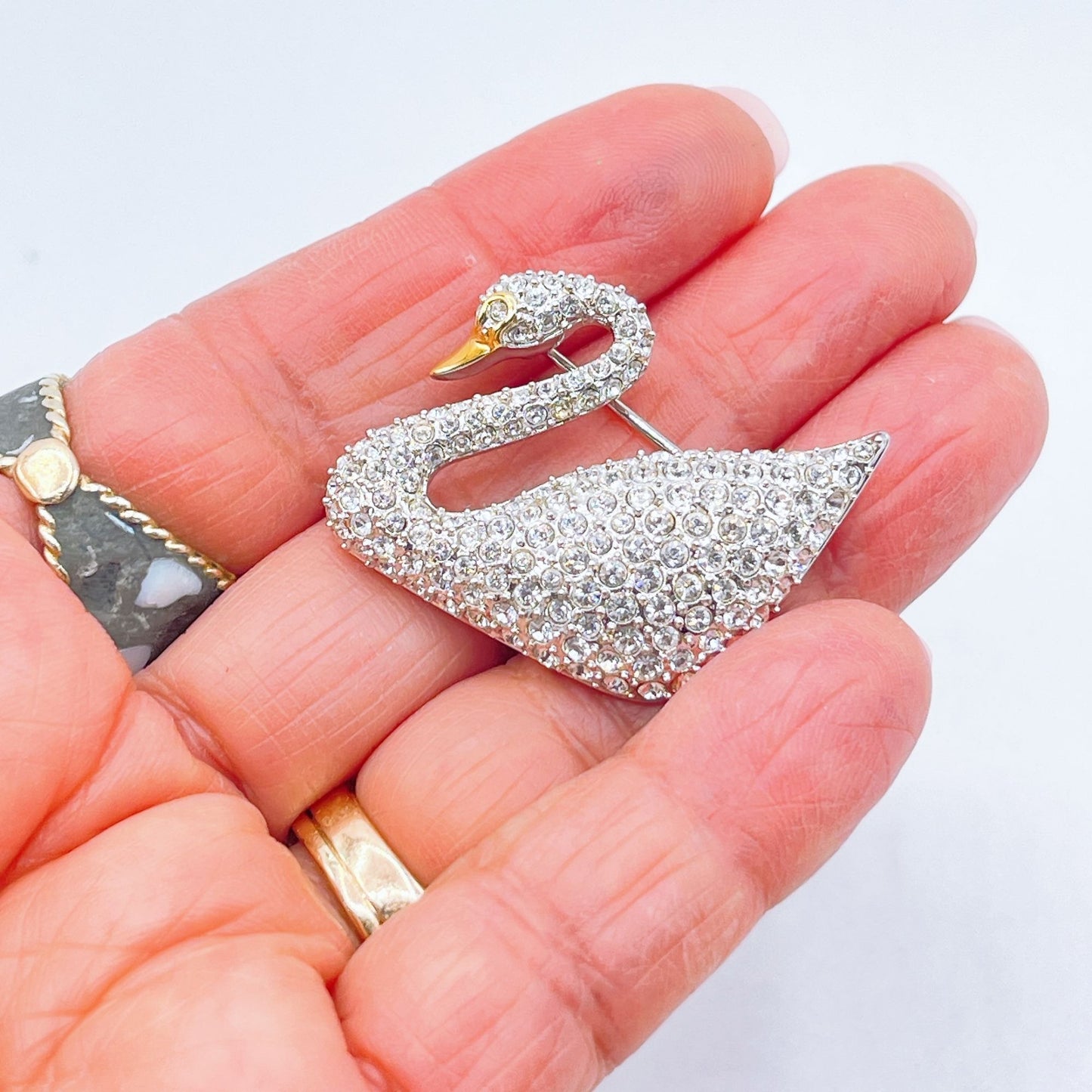Swarovski Swan Shaped Brooch Pin With Gold Tone Beak