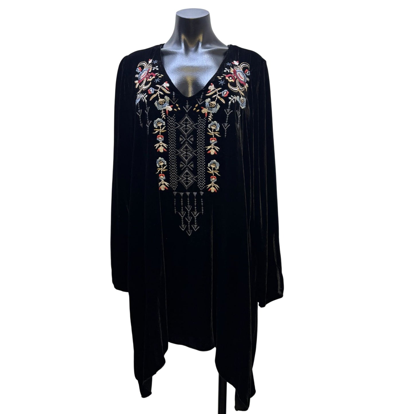 NWT Johnny Was Black Velvet Embroidered Tunic L V-Neck Long Sleeve