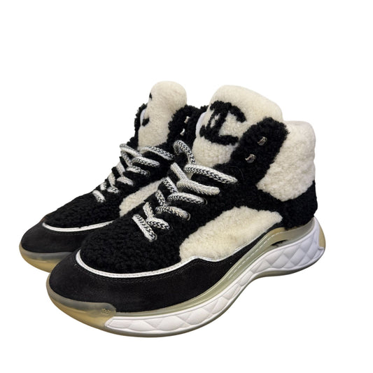 Chanel Ankle Booties Black & White Shearling Suede Size 7.5/38