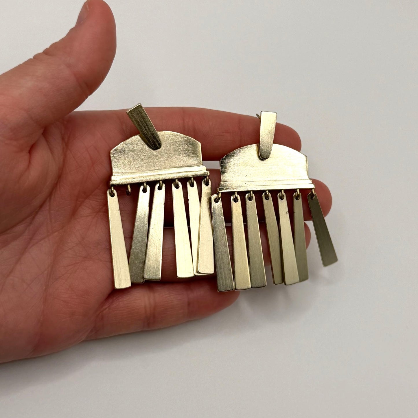 Kendra Scott Layne Gold-Plated Fringe Drop Earrings With Missing Fringe Piece
