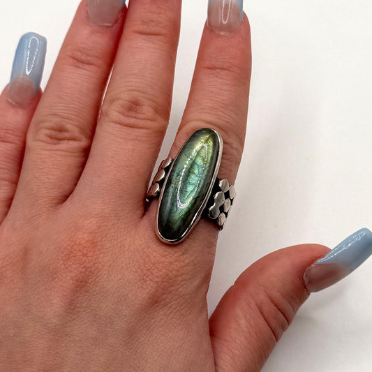 925 Sterling Silver Oval Labradorite Ring Size 8.5